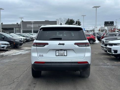 New 2025 Jeep Grand Cherokee L Altitude image 7