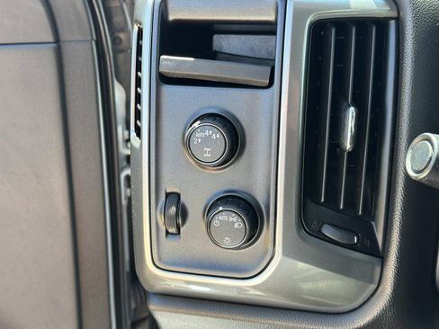 Used 2019 Chevrolet Silverado 1500 LT AWD/4WD image 13