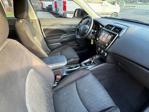 Used 2021 Mitsubishi Outlander Sport FWD image 11