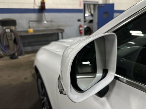 Used 2022 Volvo XC60 B5 Momentum w/ Climate Package image 25