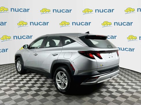 Used 2025 Hyundai Tucson SE AWD/4WD image 5