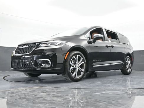 New 2026 Chrysler Pacifica Pinnacle image 63
