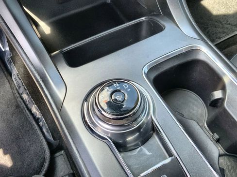 Used 2019 Ford Fusion Titanium FWD image 22