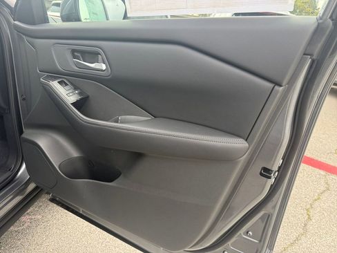 New 2026 Nissan Rogue SV image 27