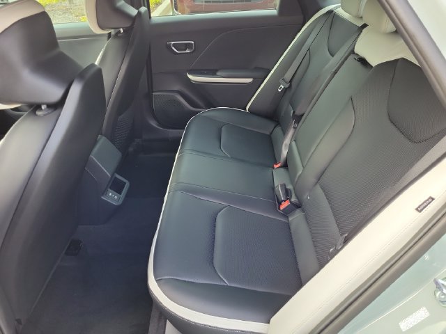 New 2026 Kia K4 GT-Line w/ GT-Line Premium Package FWD image 16