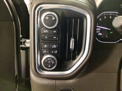 Used 2019 GMC Sierra 1500 SLT w/ SLT Premium Package image 18