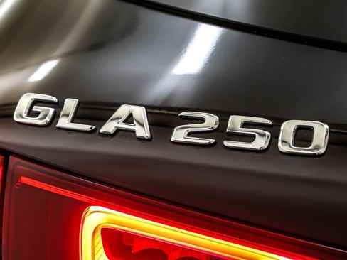 Used 2023 Mercedes-Benz GLA 250 image 10