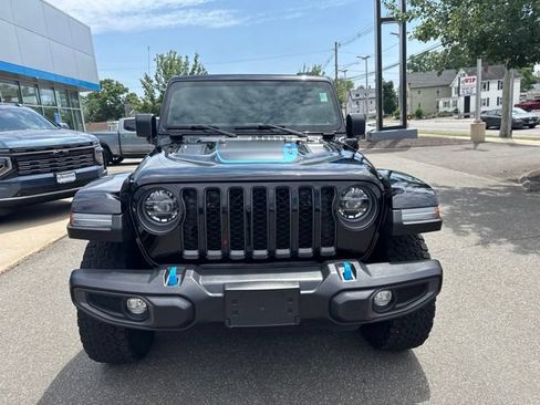 Used 2022 Jeep Wrangler Unlimited Rubicon 4xe w/ Cold Weather Group AWD/4WD image 3