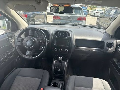 Used 2012 Jeep Compass Latitude w/ Sun/Sound Group FWD image 12