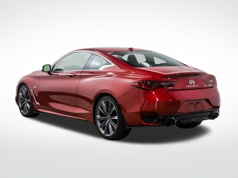Used 2018 INFINITI Q60 Red Sport 400 w/ Sensory Package 3.0T Sport AWD/4WD image 3