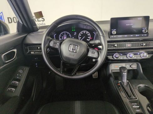 Used 2023 Honda Civic Sport image 13