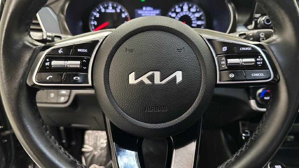 Used 2022 Kia Seltos S AWD/4WD image 17