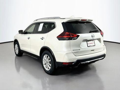 Used 2019 Nissan Rogue SV FWD image 9