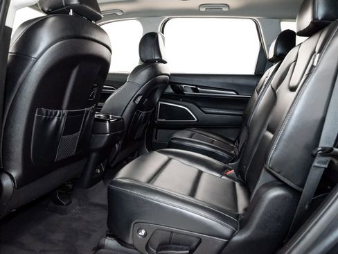Certified 2024 Kia Telluride S w/ S Sunroof Package AWD/4WD image 25