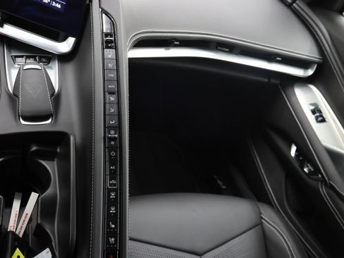 Used 2023 Chevrolet Corvette Stingray Premium Cpe w/ Z51 Performance Package image 49