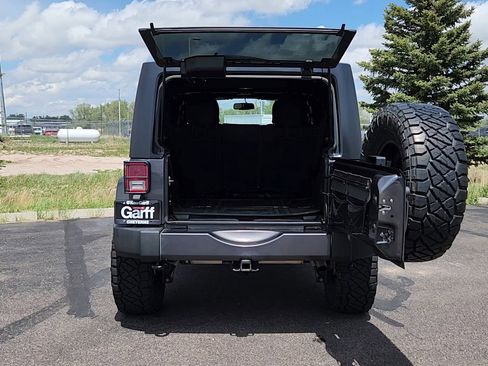 Used 2017 Jeep Wrangler Unlimited Sport AWD/4WD image 17