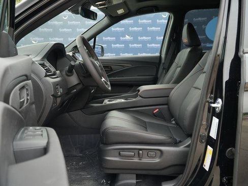 Used 2025 Honda Ridgeline TrailSport image 15