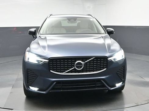 Used 2024 Volvo XC60 B5 Plus w/ Protection Package Premier AWD/4WD image 2