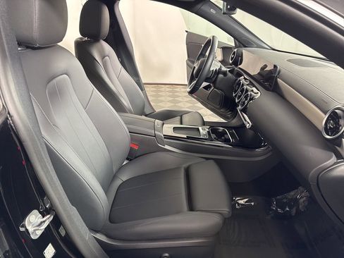 Certified 2025 Mercedes-Benz CLA 250 4MATIC image 20