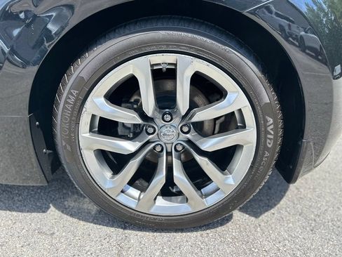 Used 2013 Nissan 370Z Coupe RWD image 11