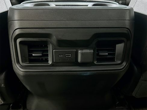 Used 2020 Chevrolet Silverado 1500 RST image 26