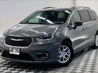 Used 2022 Chrysler Pacifica Touring-L