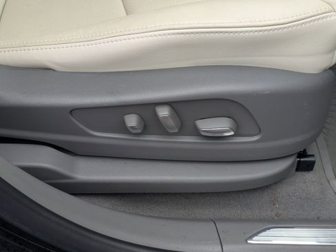 Used 2019 Cadillac XT5 Premium Luxury w/ Driver Assist Package image 41