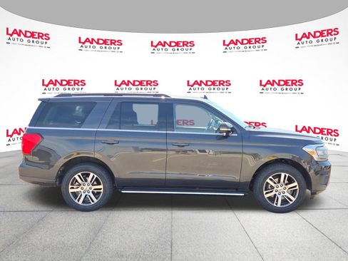 Certified 2023 Ford Expedition XLT AWD/4WD image 2