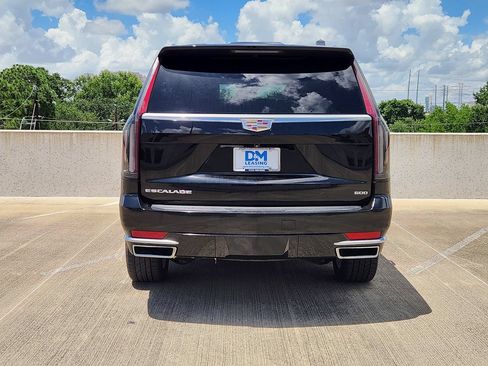 Used 2021 Cadillac Escalade Luxury AWD/4WD image 7
