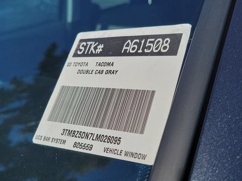 Used 2020 Toyota Tacoma SR5 RWD image 31