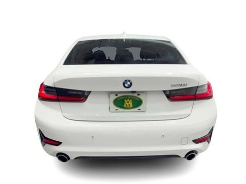 Used 2021 BMW 330i Sedan w/ Premium Package image 3