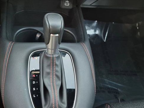 Used 2025 Honda HR-V Sport image 12