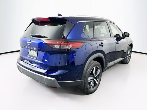 Used 2025 Nissan Rogue SL FWD image 9