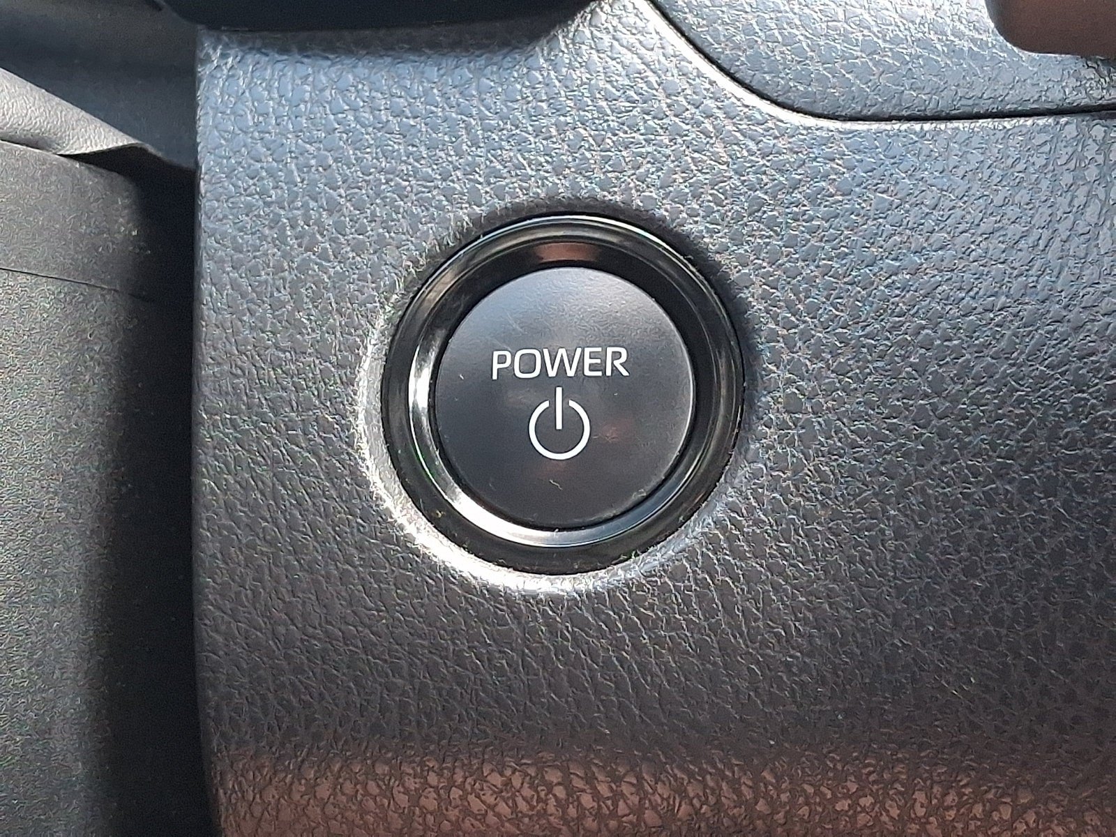 Certified 2025 Toyota Camry LE FWD image 22