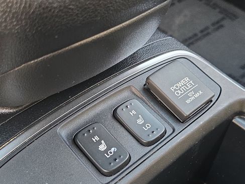 Used 2016 Honda CR-V Touring image 31