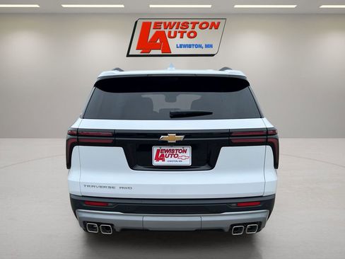 New 2026 Chevrolet Traverse LT w/ Driver Confidence Package AWD/4WD image 12