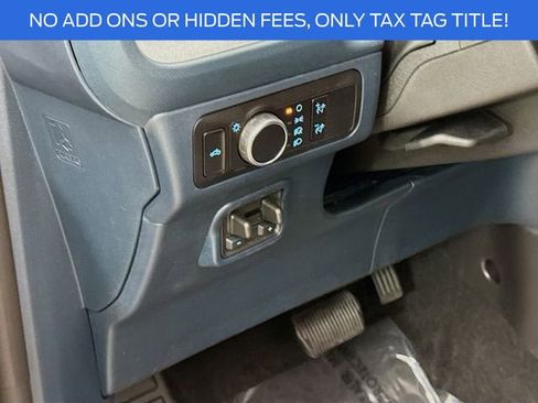 New 2025 Ford Maverick XLT w/ XLT Luxury Package image 10