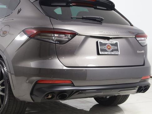 Used 2022 Maserati Levante Modena AWD/4WD image 28