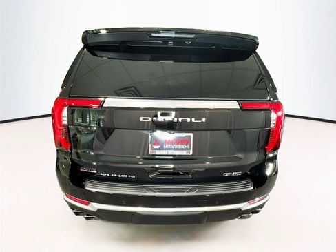 Used 2026 GMC Yukon Denali w/ Sun & Power Step Package AWD/4WD image 28