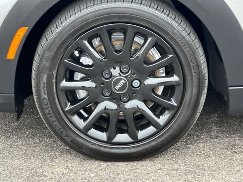 Used 2024 MINI Cooper 4-Door Hardtop image 29