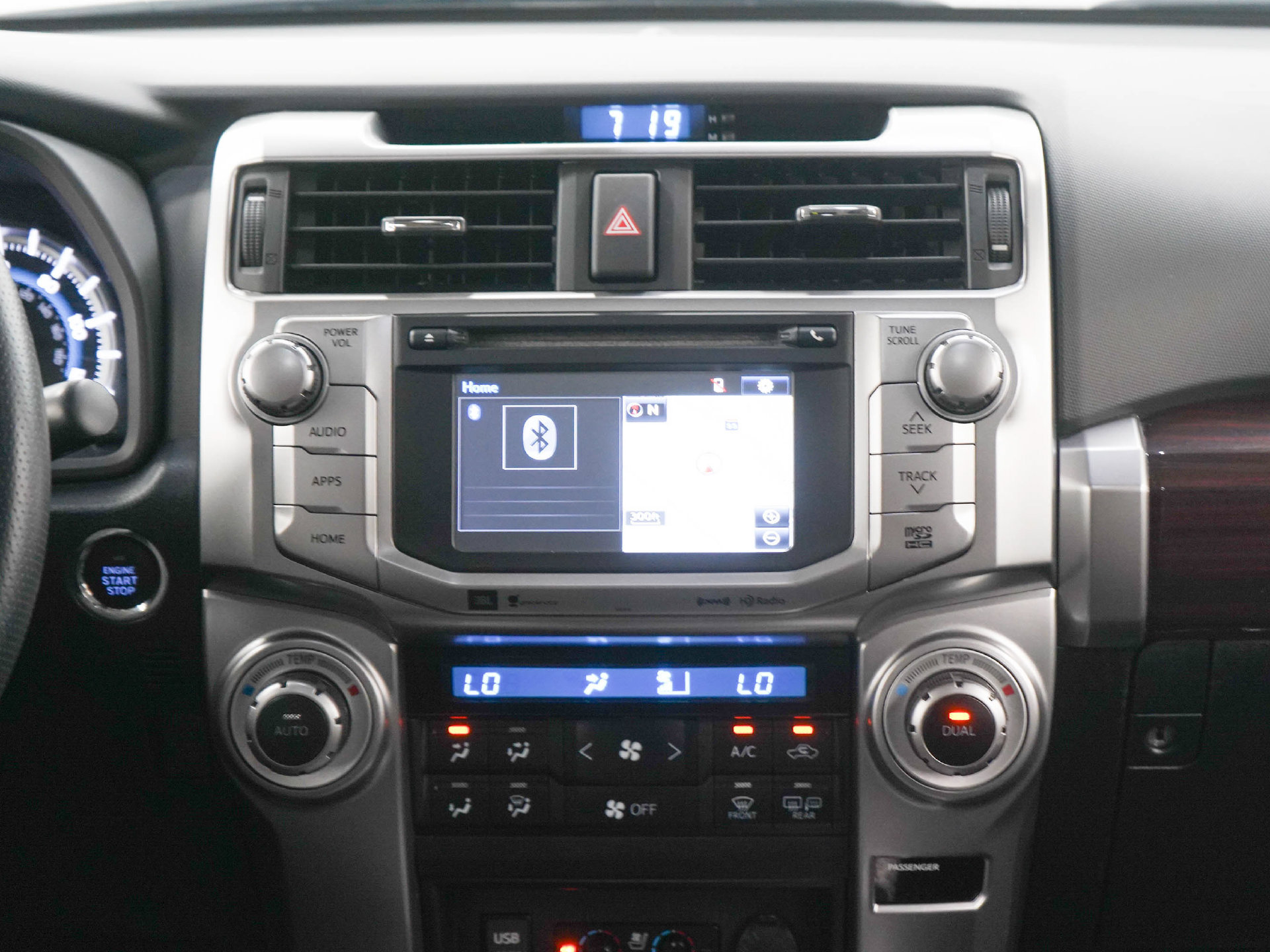 Used 2019 Toyota 4Runner Limited AWD/4WD image 15