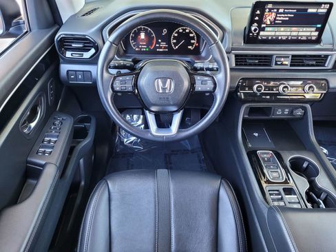 Used 2025 Honda Pilot EX-L image 21