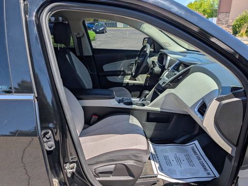 Used 2017 Chevrolet Equinox LS AWD/4WD image 11