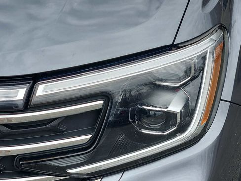 Used 2024 Volkswagen Atlas SE image 9