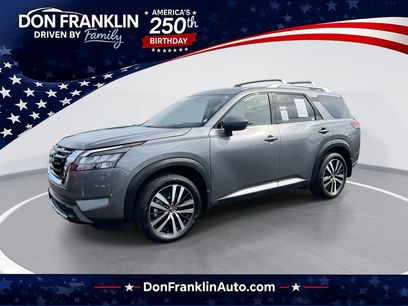 Used 2025 Nissan Pathfinder Platinum w/ Cargo Package