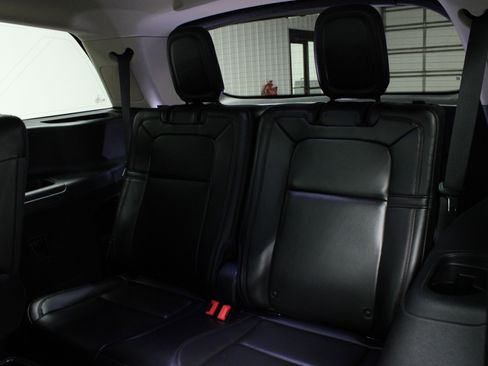 Used 2020 Lincoln Aviator Reserve w/ Equipment Group 202A image 14