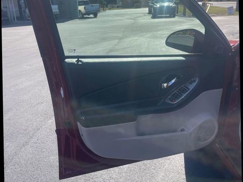 Used 2007 Chevrolet Malibu LTZ image 14