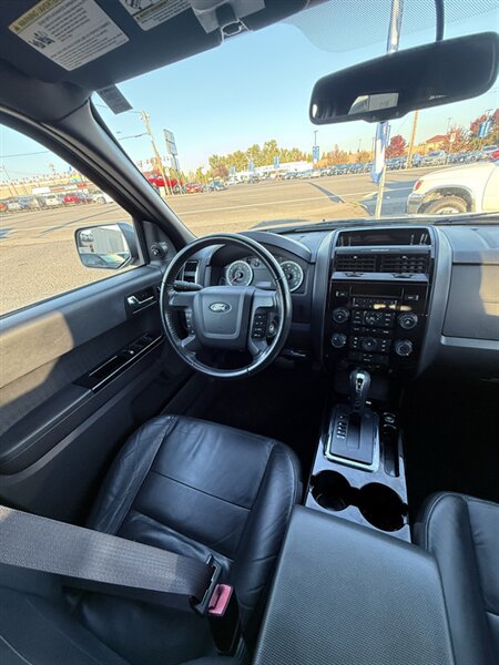 Used 2012 Ford Escape Limited AWD/4WD image 19