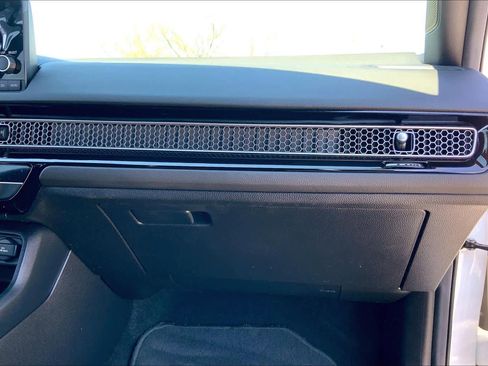 Used 2025 Honda Civic Sport image 18