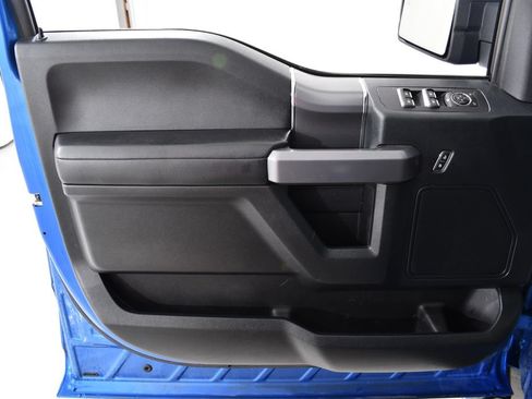 Used 2016 Ford F150 XLT w/ Equipment Group 302A Luxury AWD/4WD image 25